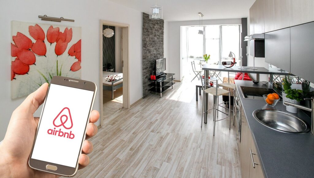 frais gestion Airbnb Lyon conciergerie digitale airbnb lyon